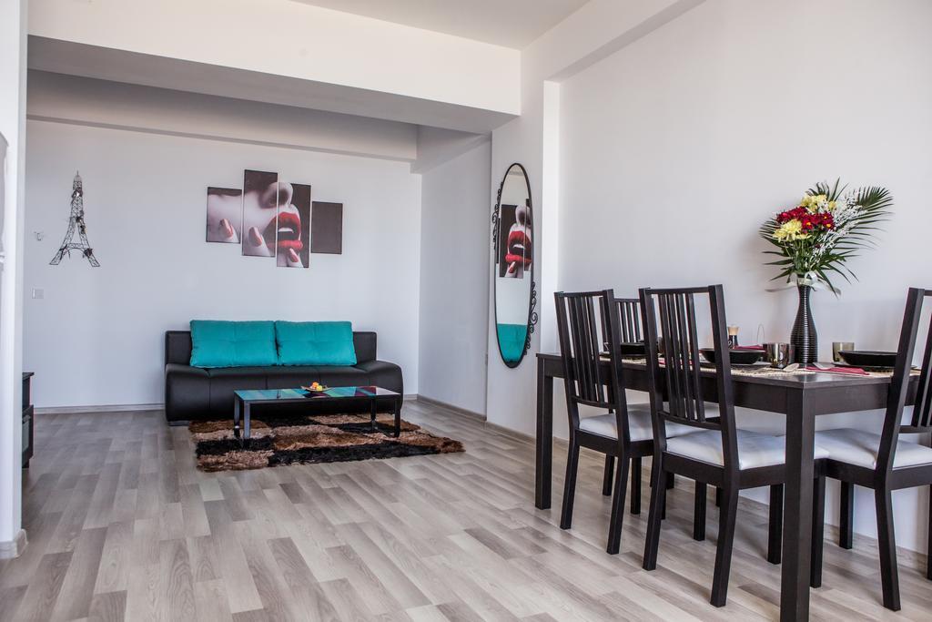 מאמאיה Oasis By The Sea - Summerland Apartment מראה חיצוני תמונה